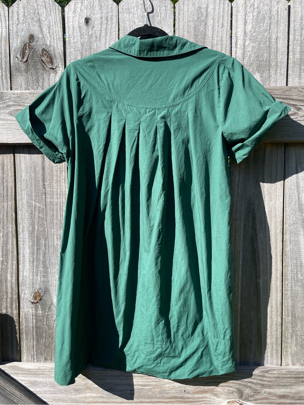 Sugarlips Short-Sleeve Button-Down Shirt in Green - Picture 7 of 10